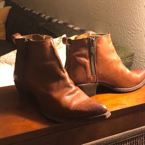 Frye Sacha Moto shortie